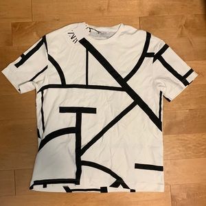 Zara Man White and Black Designer Tee Large